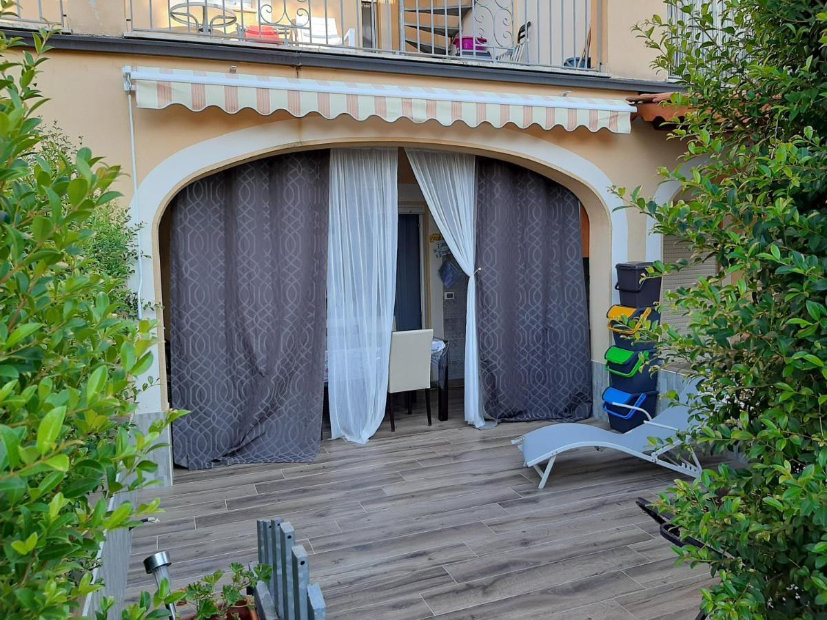 Sonia Pizzo Beach Club Apartment ภายนอก รูปภาพ